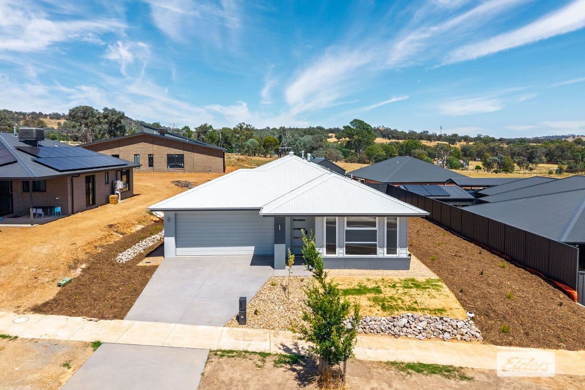 6 Mynard Road