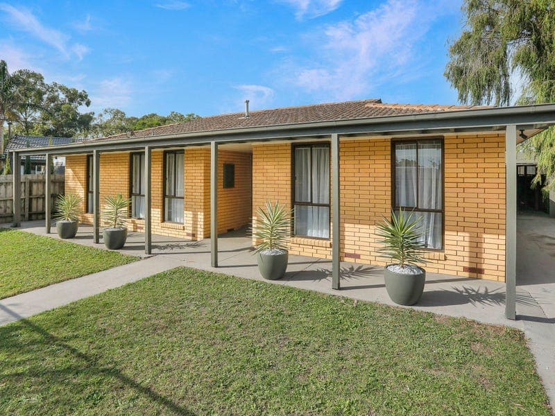 44 Henry Crescent, Seaford