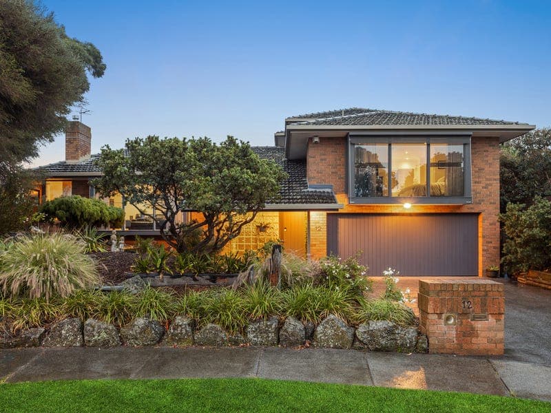 12 Chaldron Place, Dingley Village