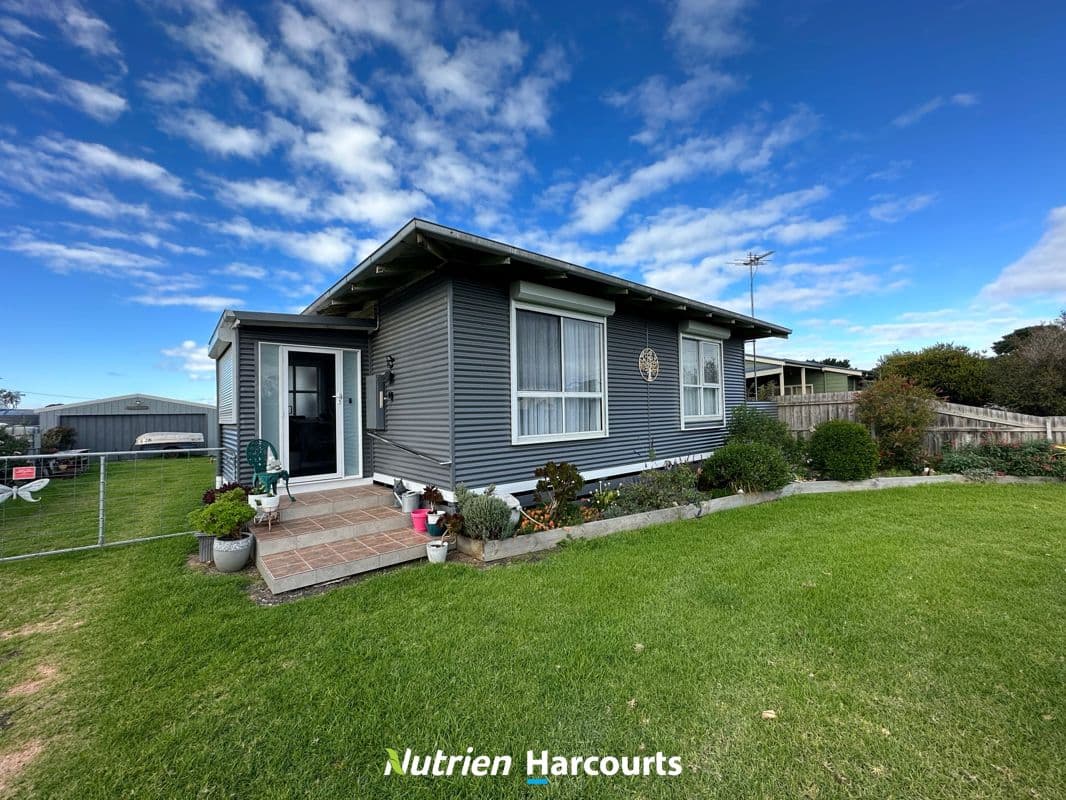 20 Newhaven Crescent
