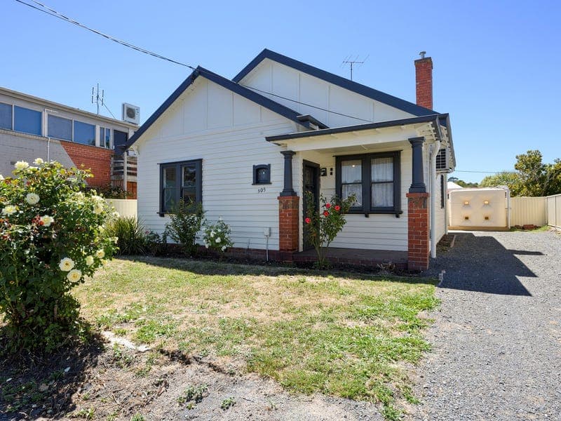 305 Main Road, Golden Point