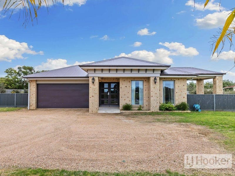 927 Paynesville Road, Eagle Point