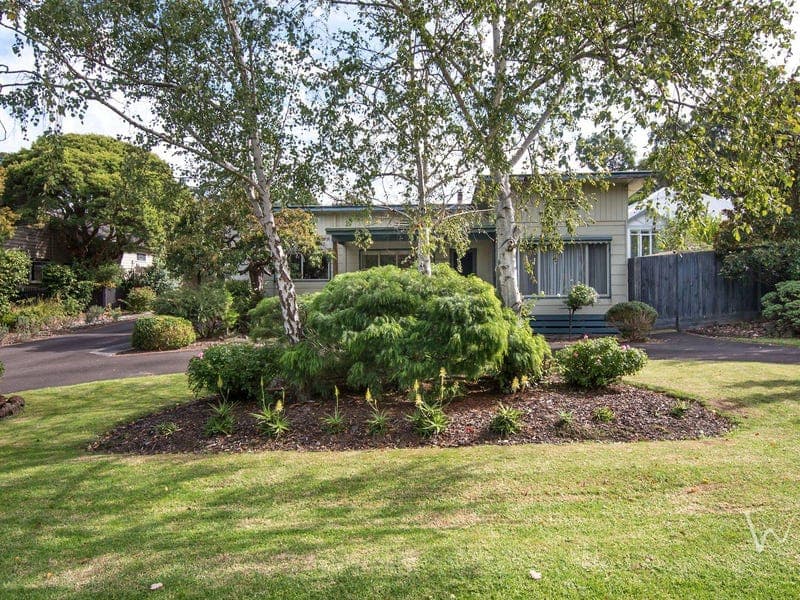 1 Kia Ora Avenue, Upwey