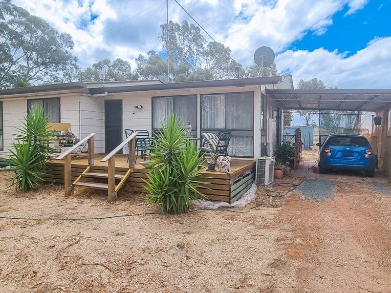 1572 Macorna-Pyramid Road