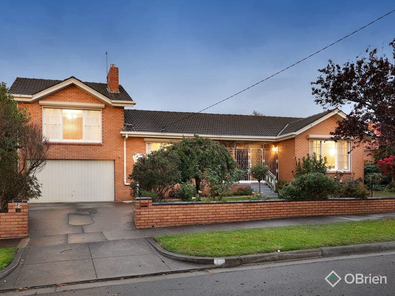18 Ludwell Crescent, Bentleigh East