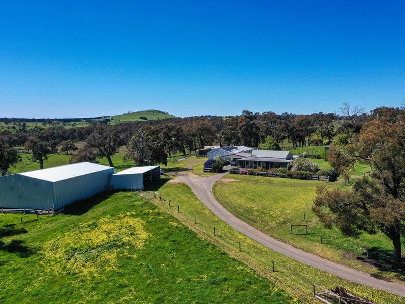 390 Blampied - Kooroocheang Road