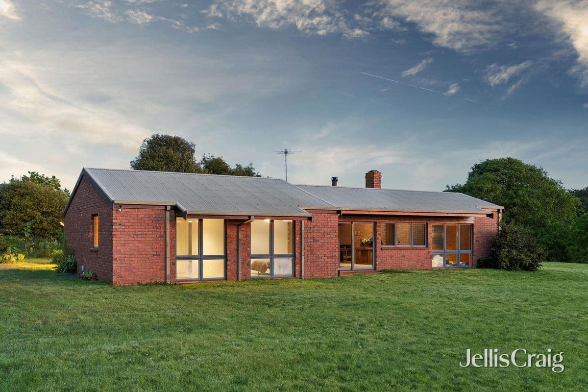 90 NAVIGATOR DUNNSTOWN ROAD