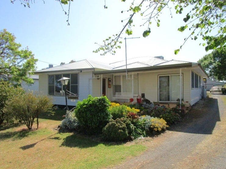15 McLennan Street