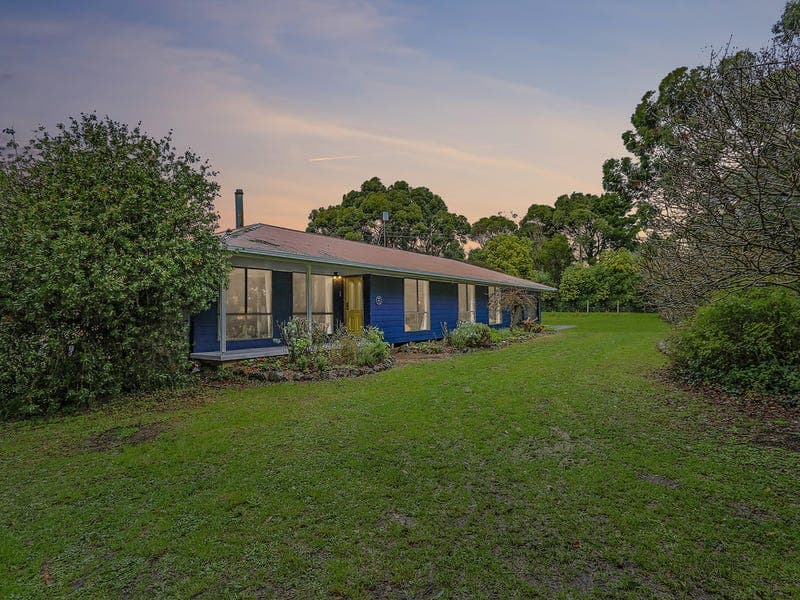 115 Hovards Road