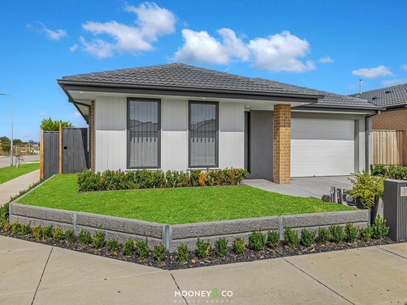 35 Protea Street, Junction Village