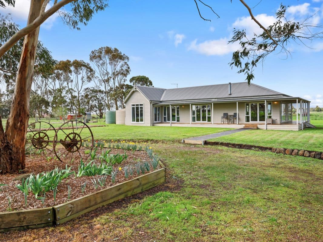 97 Whites Road