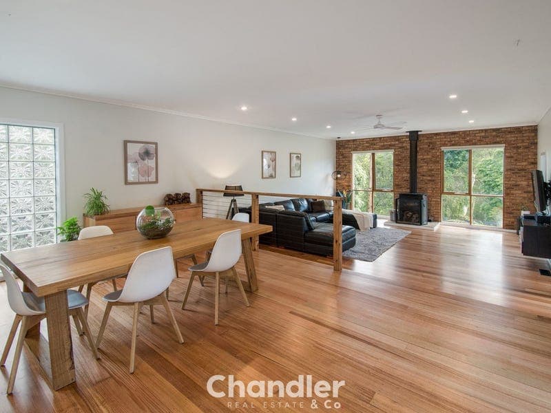 8 Osborne Avenue, Belgrave Heights