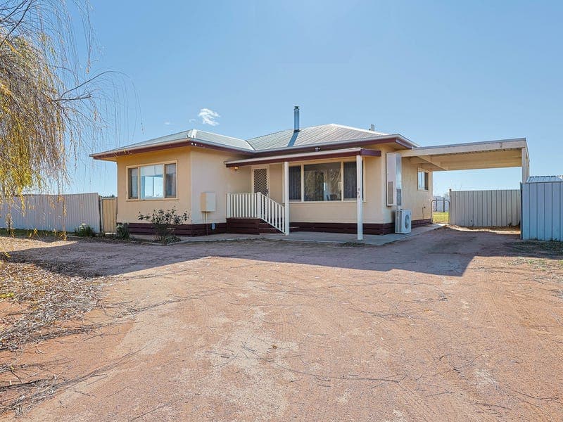 623 Dairtnunk Avenue, Cardross