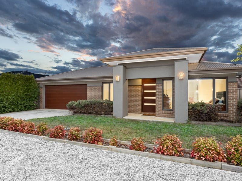 17 Silver Leaf Way, Winter Valley