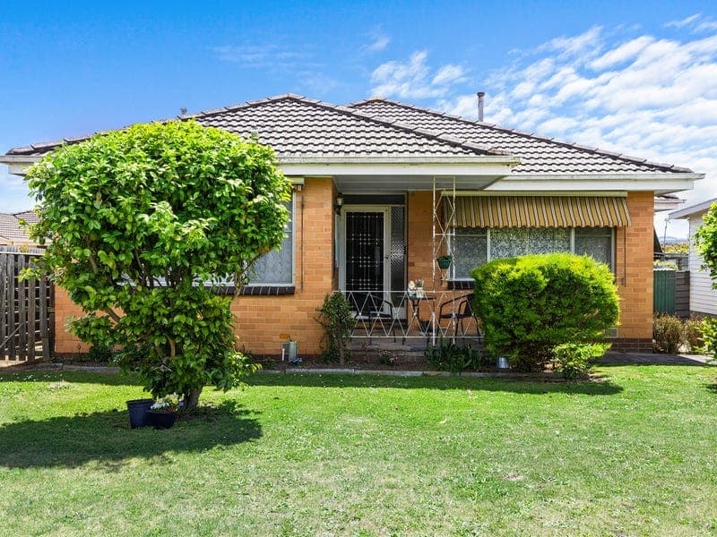 16 Bellingham Street, Leongatha