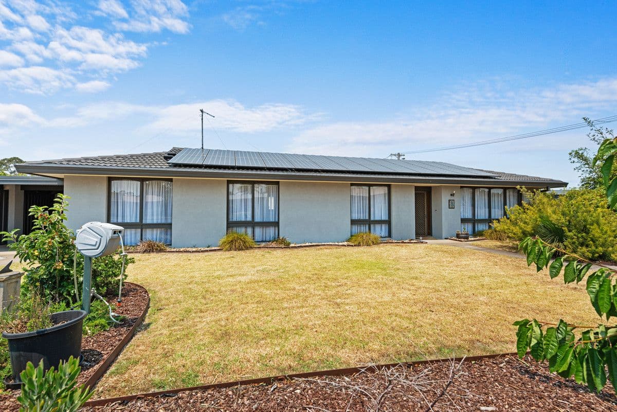 5 Staddon Court