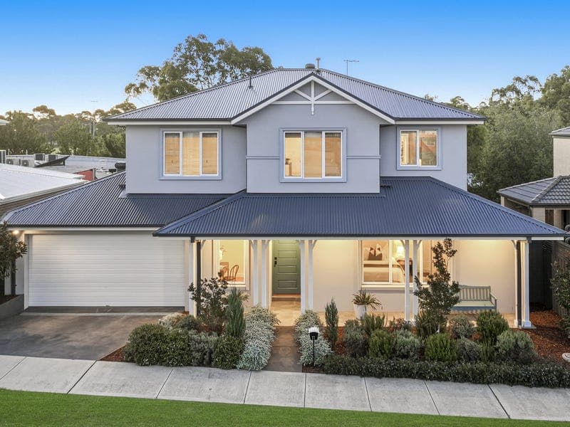 11 Bragg Road, Beaconsfield