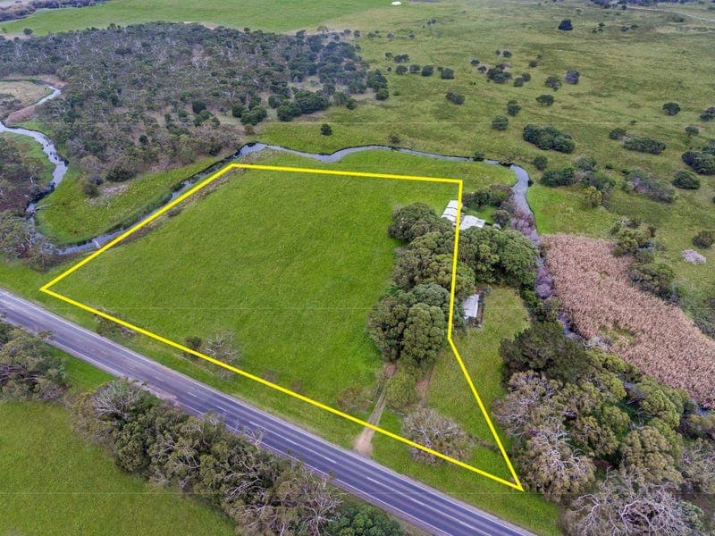 7183 Princes Highway, Tyrendarra