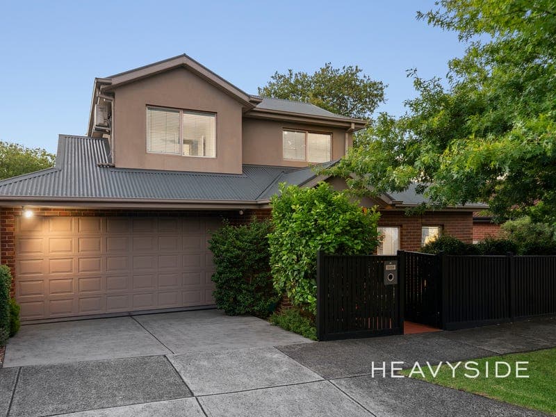 29 Moore Street, Box Hill South