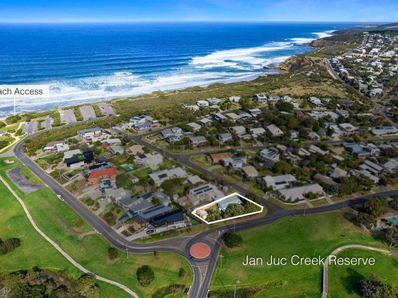 2 Sandwich Avenue, Jan Juc