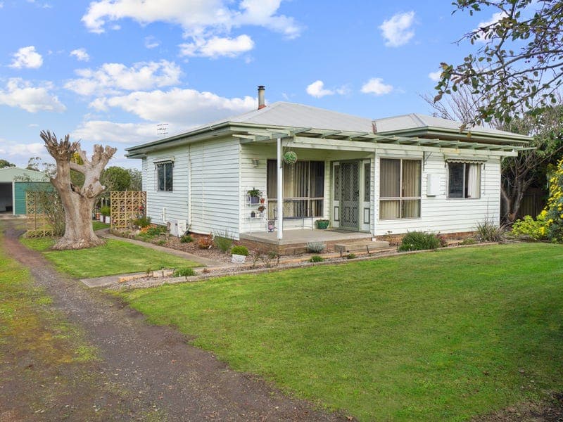 730 Corangamite Lake Rd