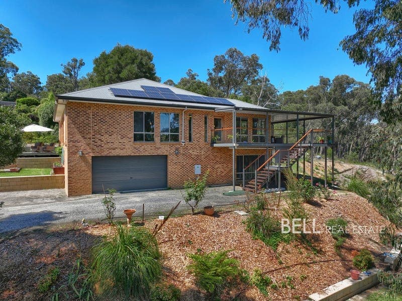 8 Francis Street, Cockatoo