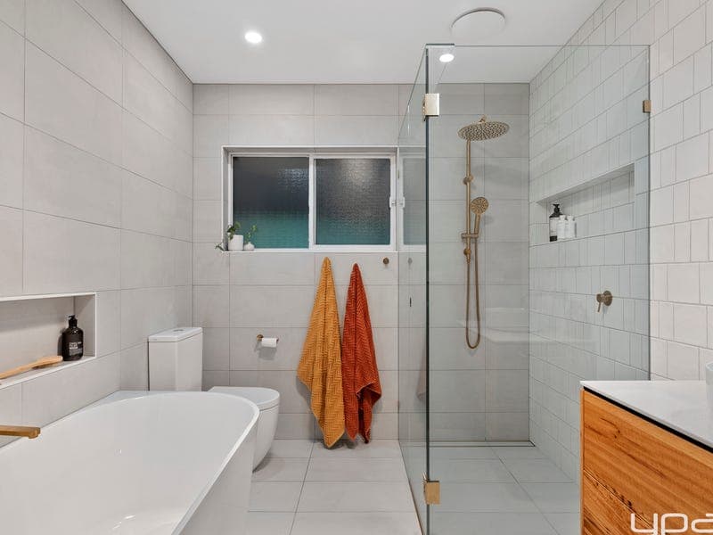 654 Landrigan Road, Craigie