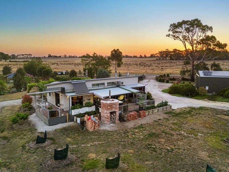 1404 Cape Clear-Rokewood Road, Cape Clear