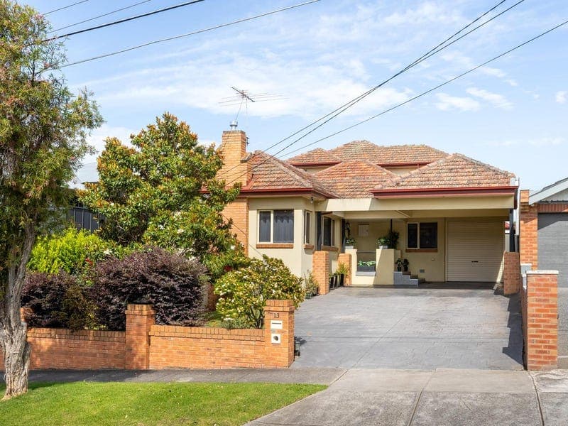 13 Waverley Parade, Pascoe Vale South