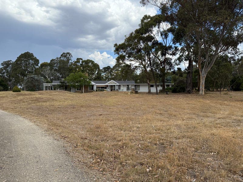 225 Kilmore-Lancefield Road, Forbes