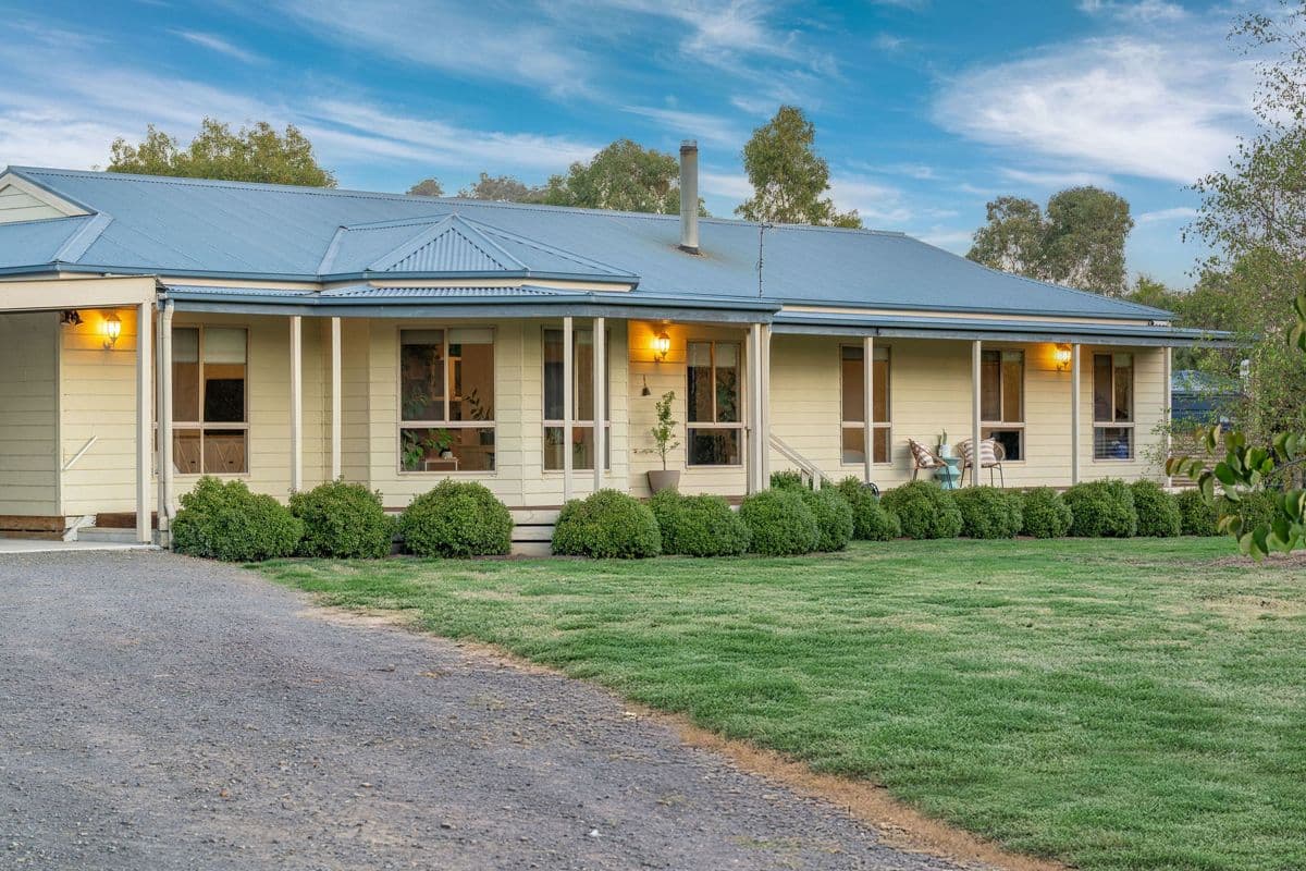 43 Yarck Village Place