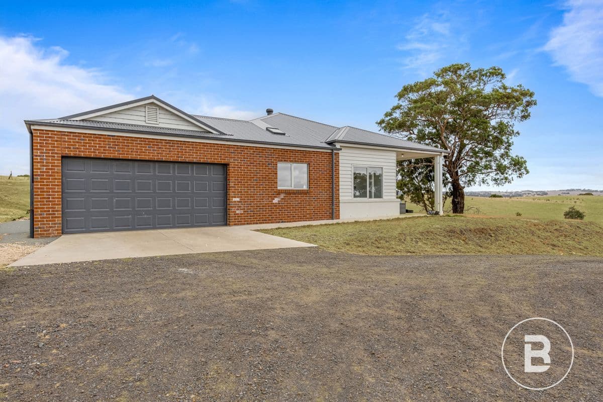 211 Smiths Lane