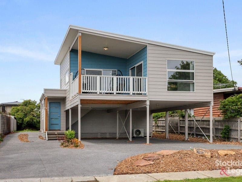 8 Edgar Road, San Remo