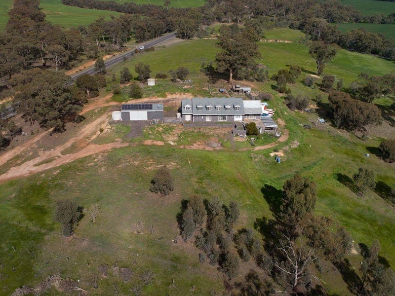 6252 Pyrenees Highway, Bung Bong