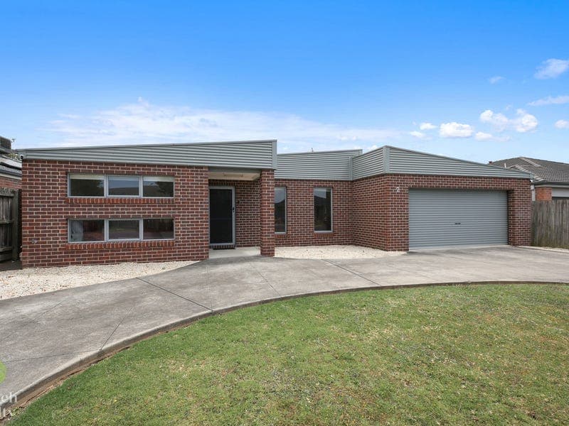 2 Poplar Close, Trafalgar