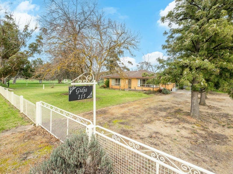 115 Pine Lodge North Road
