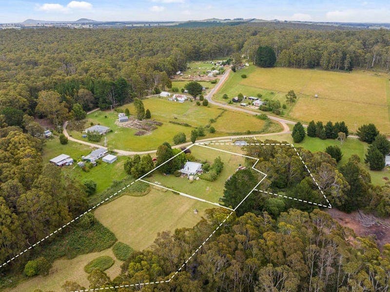 15 Andersons Road, Barkstead