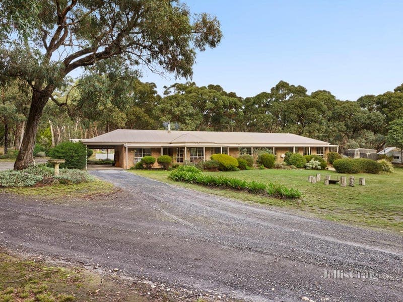 210 Boundary Road, Sulky