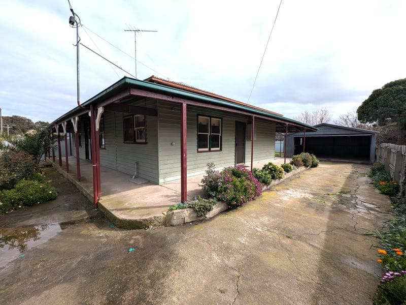 70 Bridge Street, Batesford