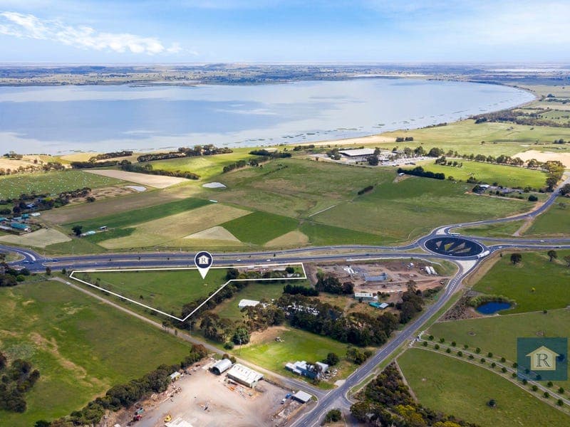 6295 Princes Highway