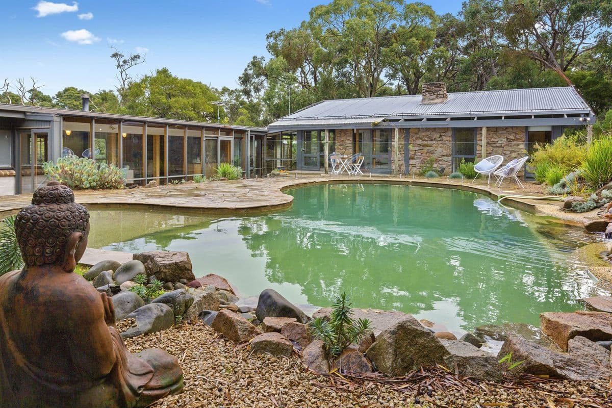 230 Stumpy Gully Road
