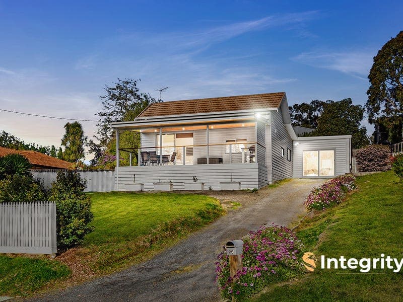 26 School Road, Seville