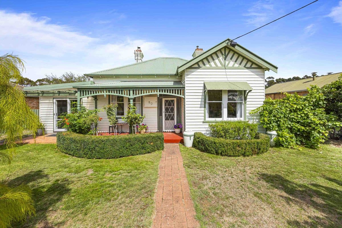50 WARRANOOKE STREET