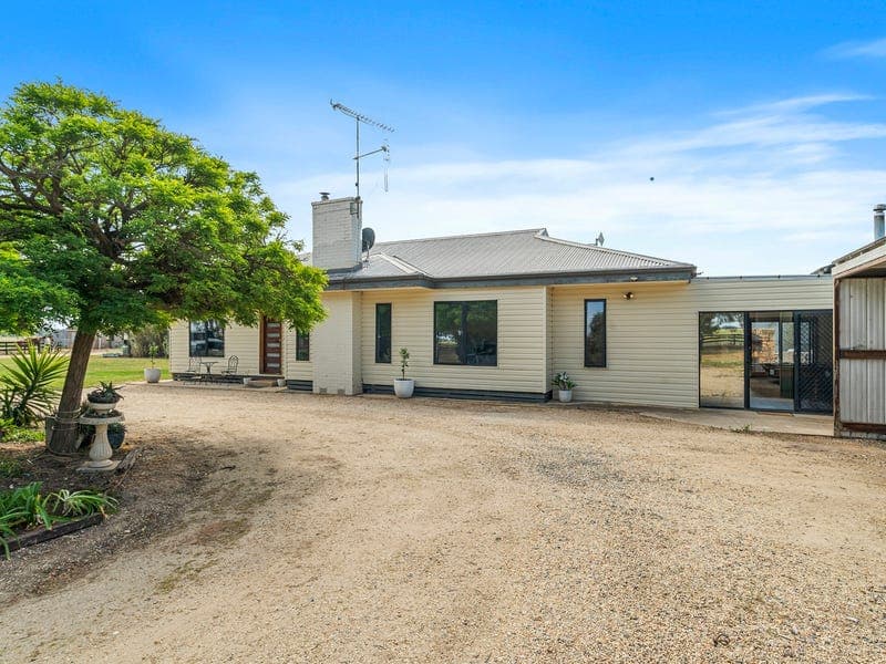 1518 Numurkah Road, Strathmerton