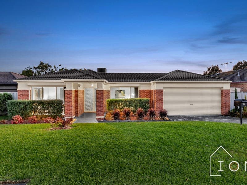 23 Emmer Green Retreat, Cranbourne East