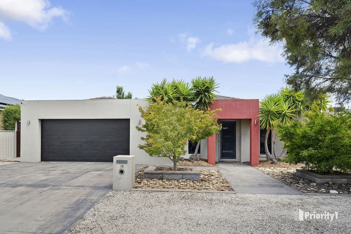 15 Black Wattle Avenue