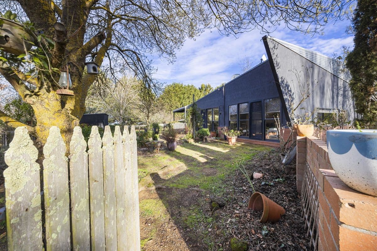 30 CLARENDON - LAL LAL ROAD