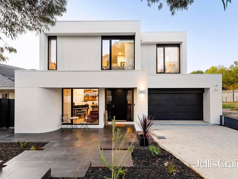 13 Mathers Avenue, Kew East