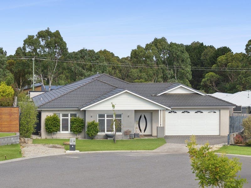16 Scentbark Way, Gisborne