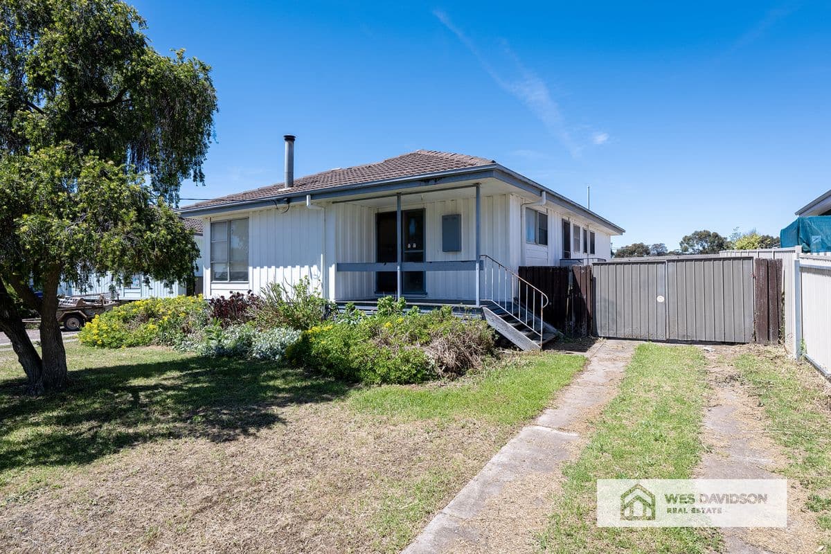 40 LAKE ROAD
